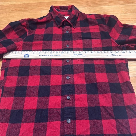 Abercrombie & Fitch flannel button down men size small . - Picture 4 of 7